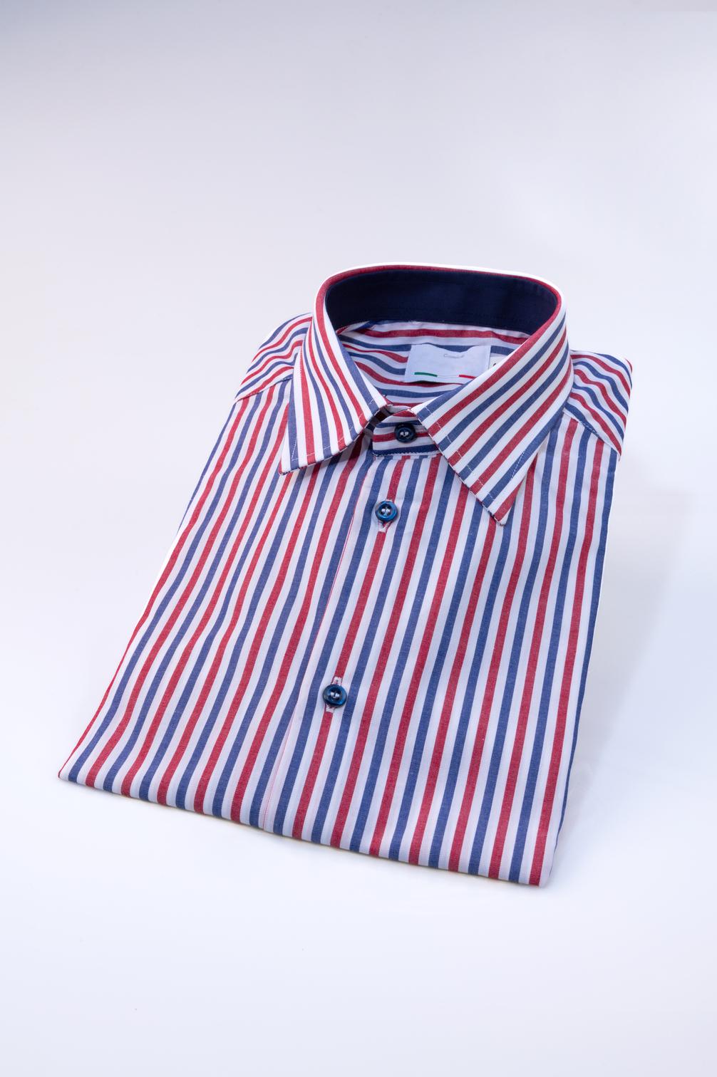 MAR_2149 Camicia Uomo Rossa – Doppia Riga Bianca e Blu – Colletto Italiano - immagine 1