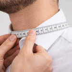 come misurare il collo per la taglia della camicia uomo